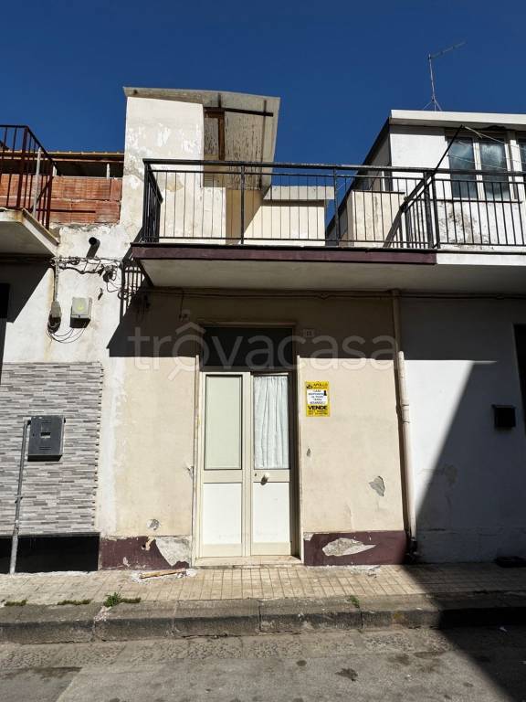 casa indipendente in vendita a Floridia