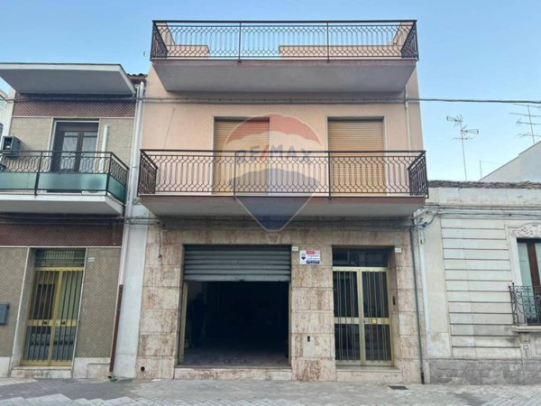 casa indipendente in vendita a Floridia