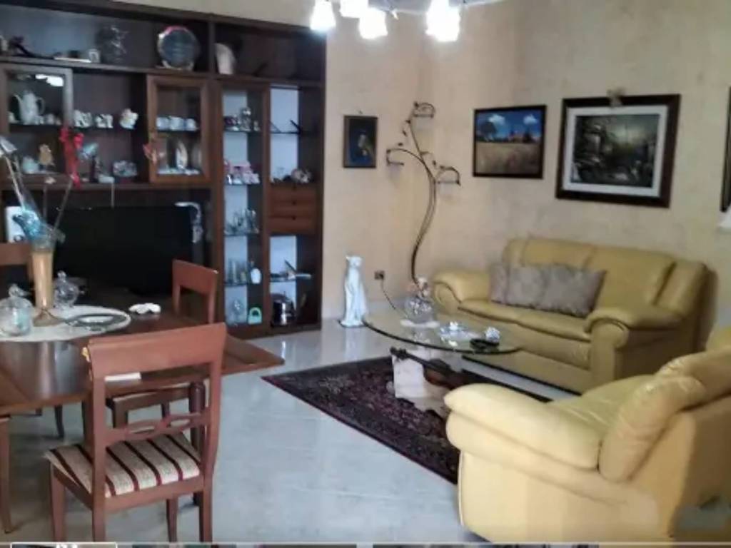 appartamento in vendita a Floridia