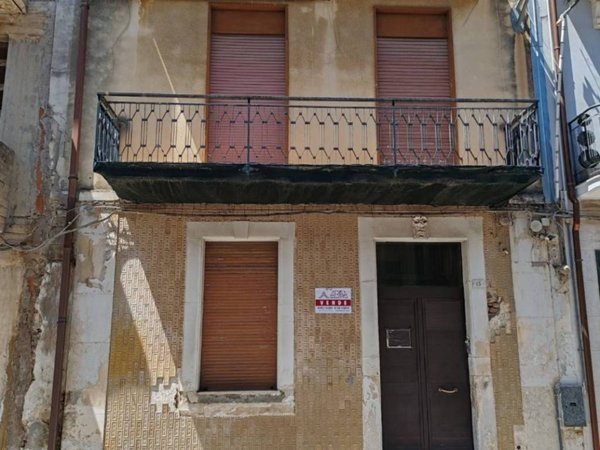 casa indipendente in vendita a Floridia
