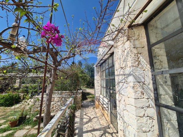 casa indipendente in vendita a Floridia