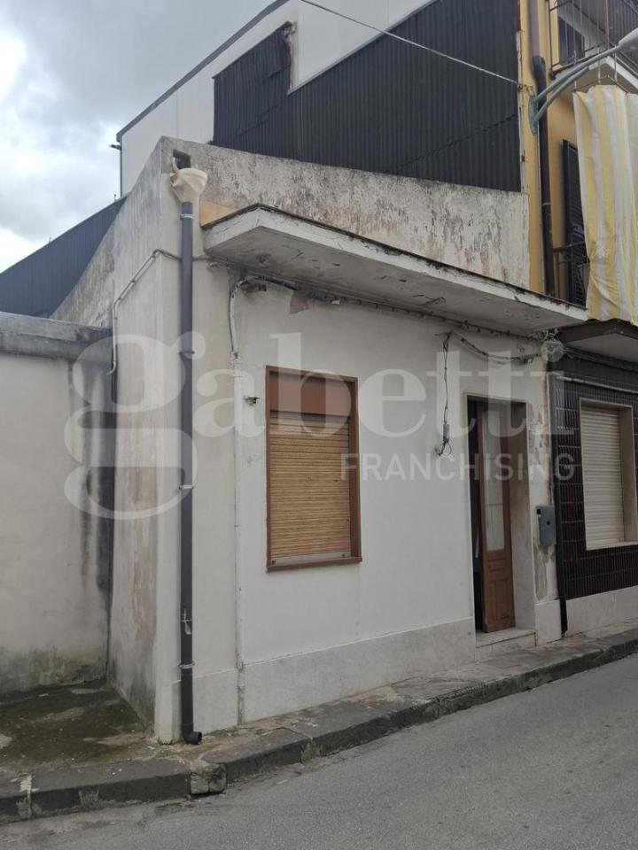 casa indipendente in vendita a Floridia