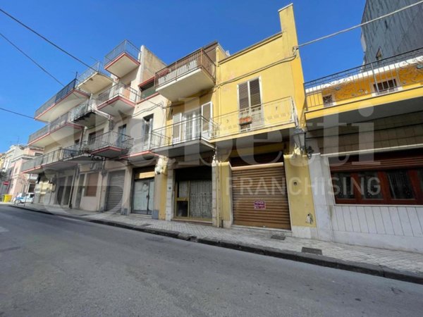 casa indipendente in vendita a Floridia