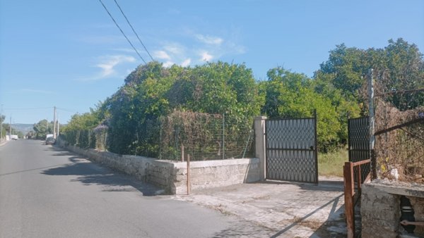 casa indipendente in vendita a Floridia