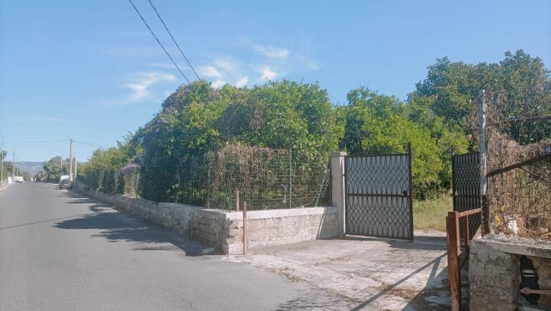 casa indipendente in vendita a Floridia