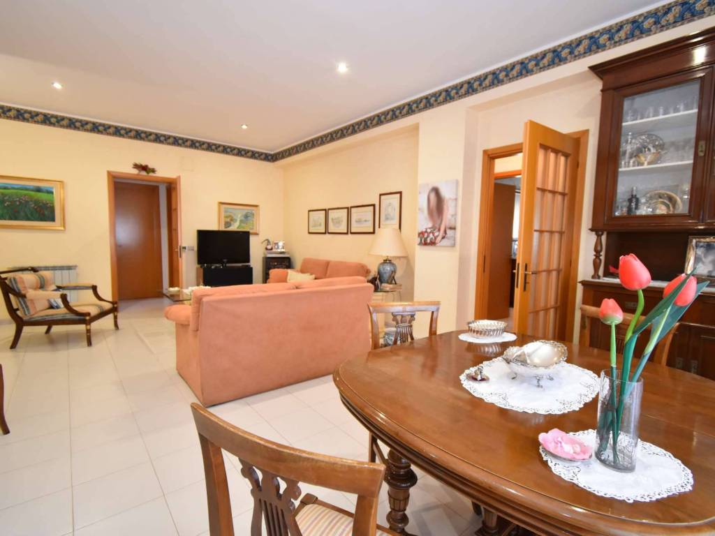 appartamento in vendita a Floridia