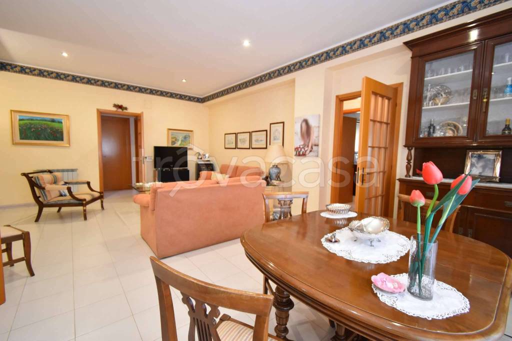 appartamento in vendita a Floridia