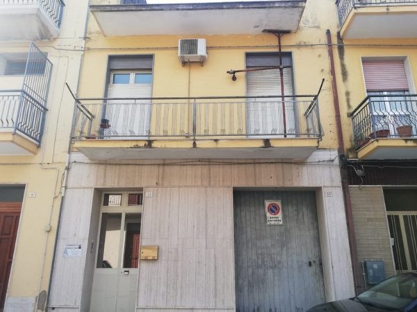 casa semindipendente in vendita a Floridia