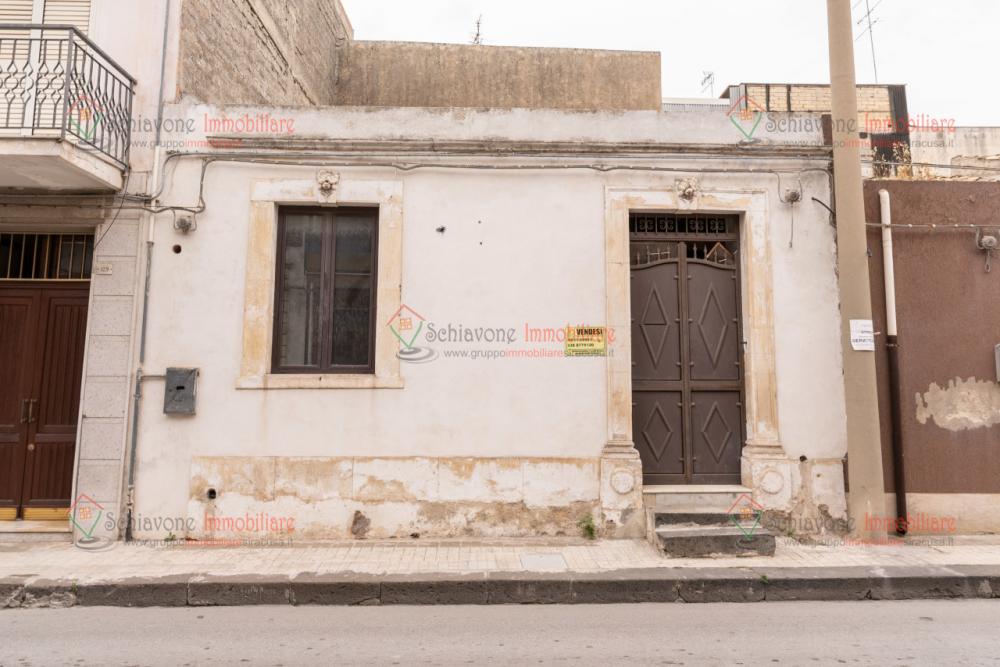 appartamento in vendita a Floridia