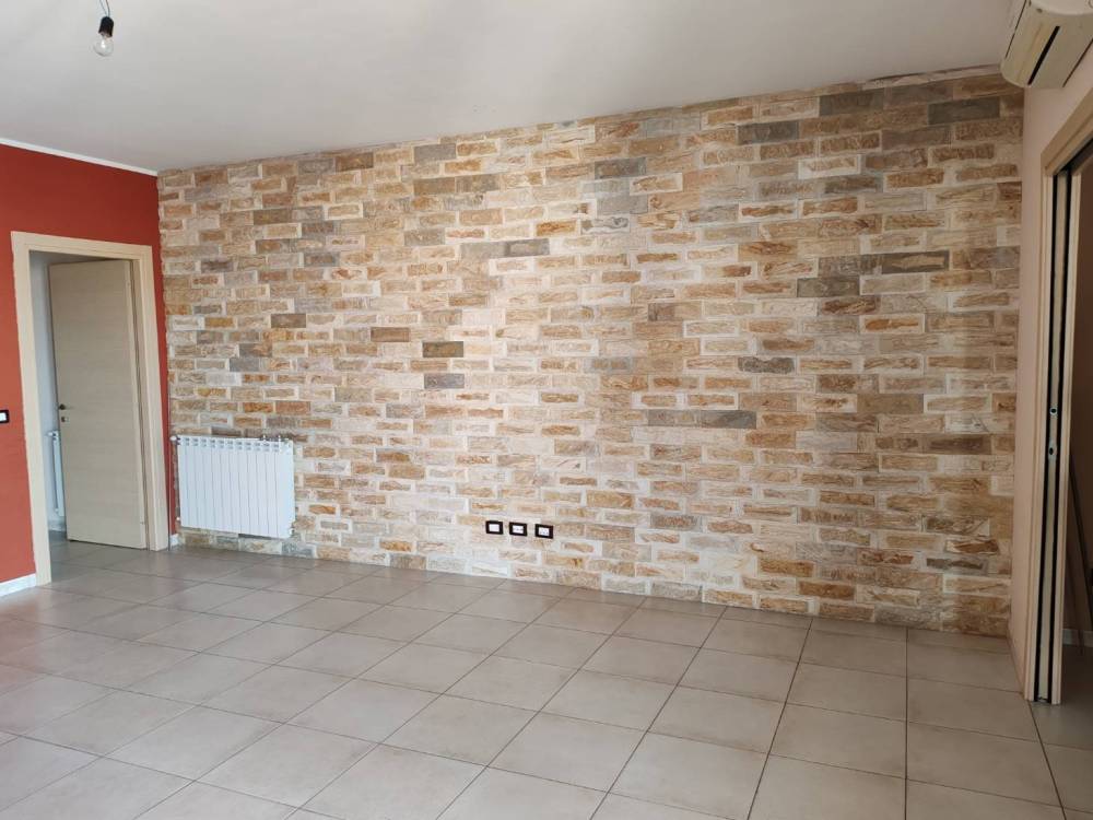 appartamento in vendita a Floridia