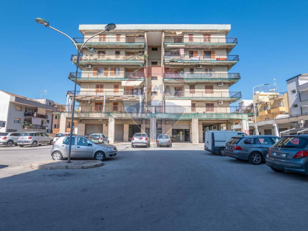 appartamento in vendita a Floridia