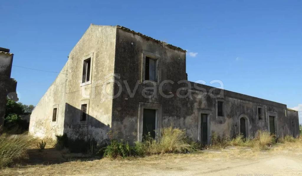 casa indipendente in vendita a Floridia