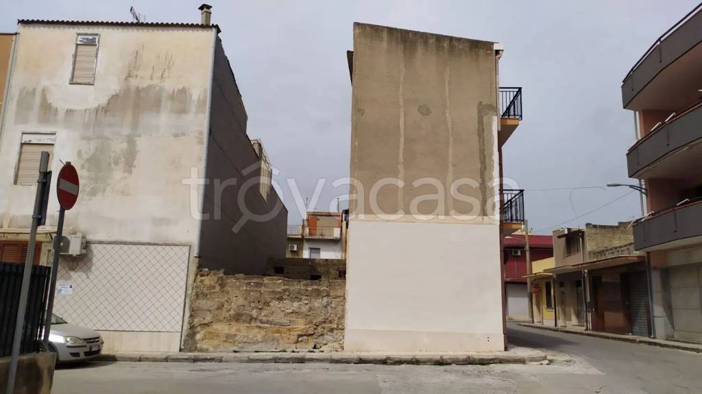 casa indipendente in vendita a Floridia