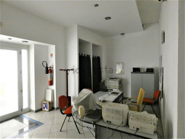 ufficio in vendita a Floridia