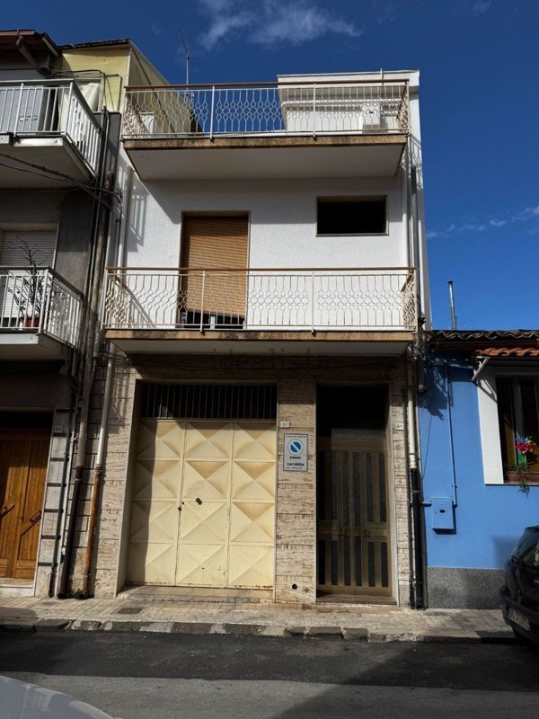 casa indipendente in vendita a Floridia