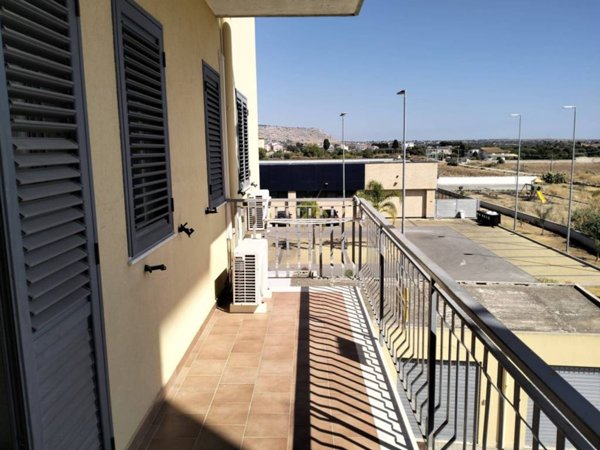 appartamento in vendita a Floridia