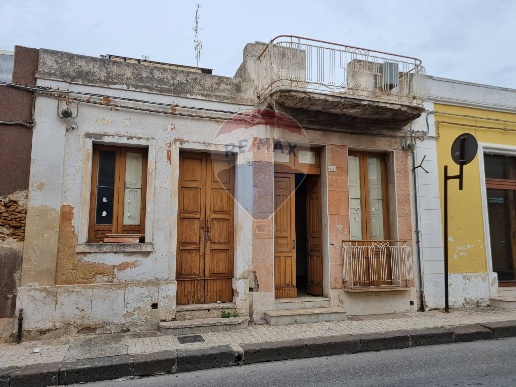 casa indipendente in vendita a Floridia