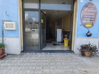 negozio in vendita a Floridia