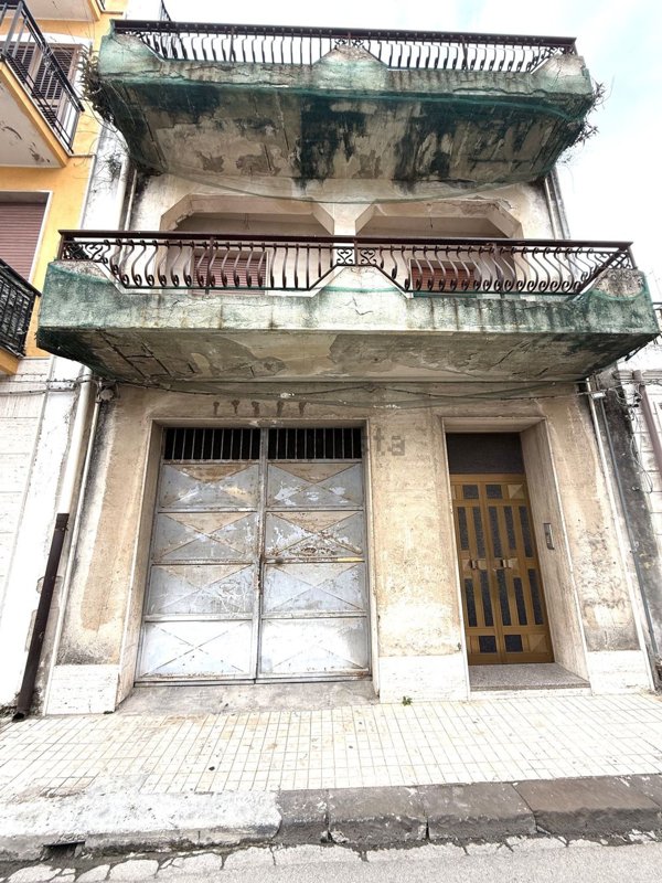 casa indipendente in vendita a Floridia