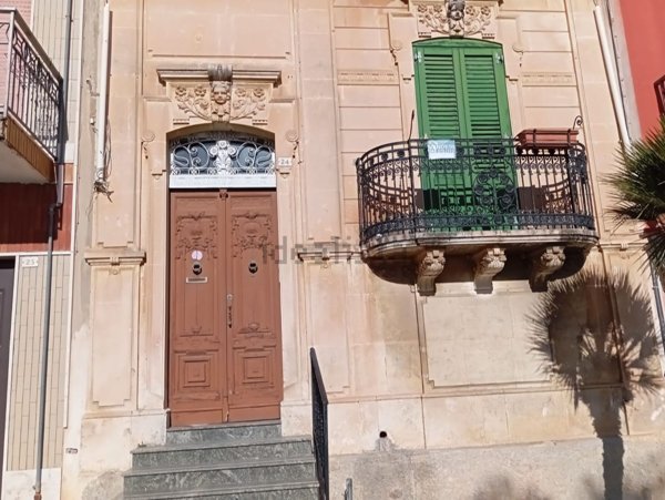 appartamento in vendita a Floridia