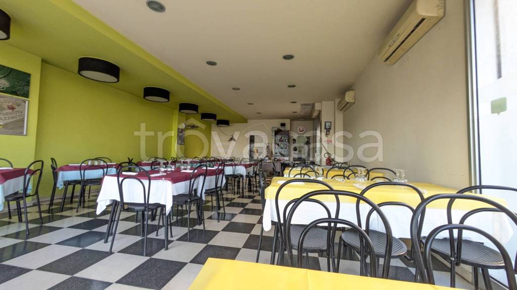 negozio in vendita a Floridia