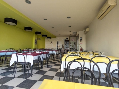 negozio in vendita a Floridia