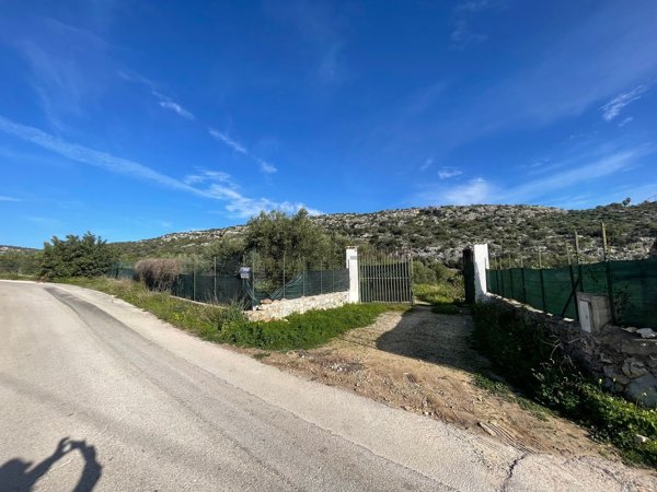 casale in vendita a Floridia