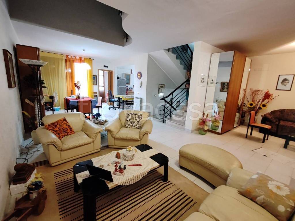 casa indipendente in vendita a Floridia