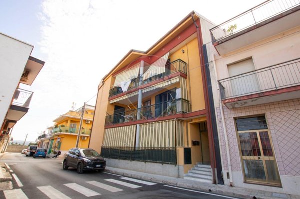 appartamento in vendita a Floridia