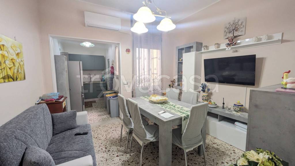 casa indipendente in vendita a Floridia