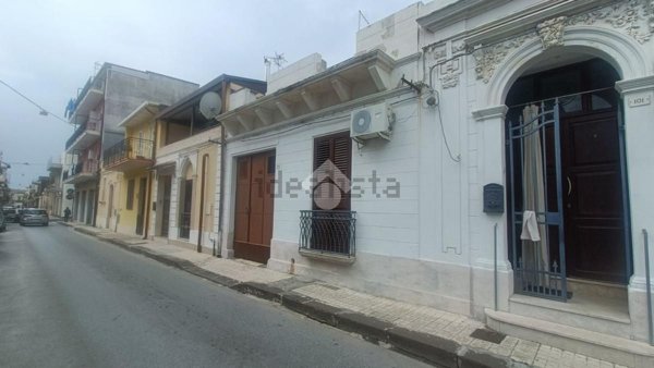 appartamento in vendita a Floridia