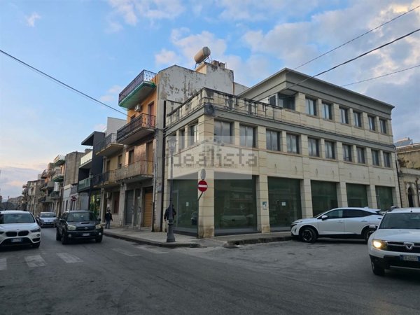 ufficio in vendita a Floridia