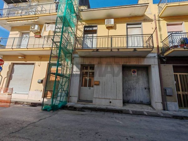 appartamento in vendita a Floridia
