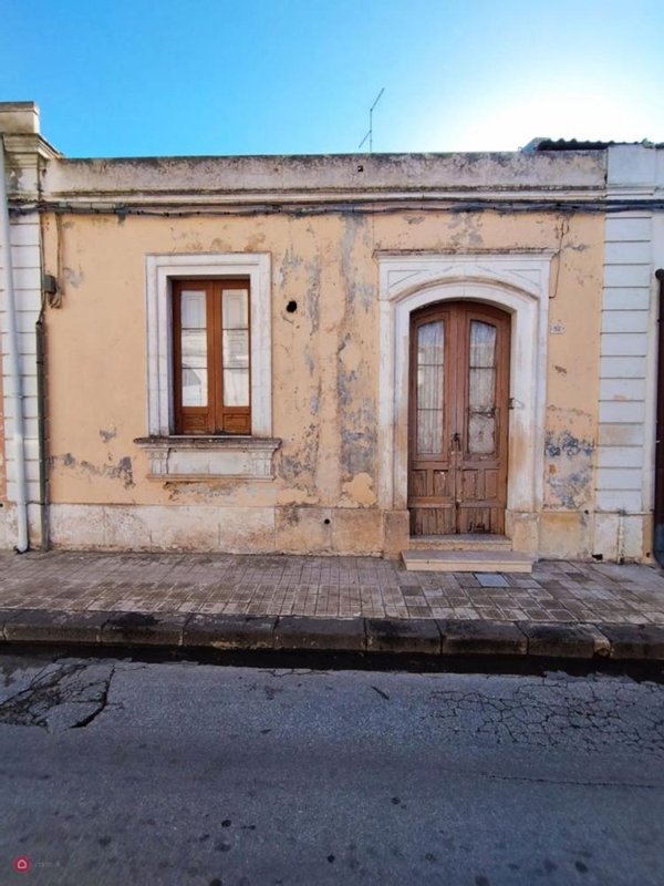 casa indipendente in vendita a Floridia