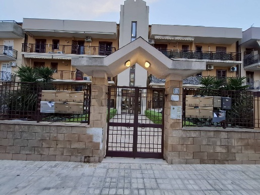 appartamento in vendita a Floridia