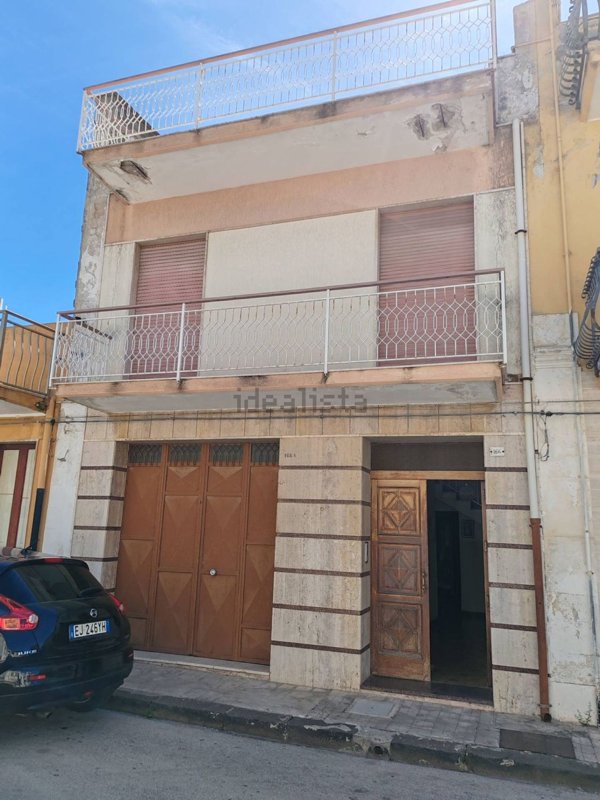 casa indipendente in vendita a Floridia