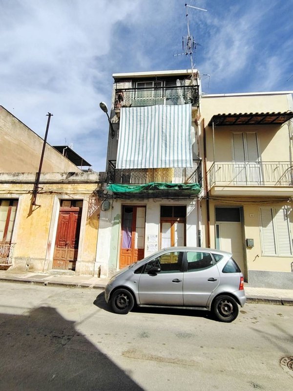 appartamento in vendita a Floridia