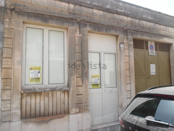 casa indipendente in vendita a Floridia