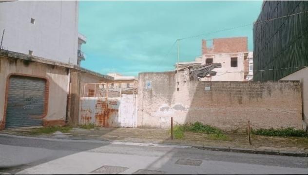 locale commerciale in vendita a Floridia