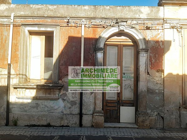 appartamento in vendita a Floridia