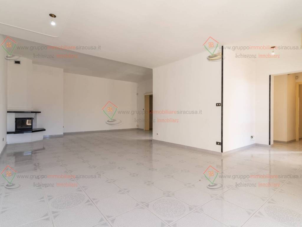 appartamento in vendita a Floridia