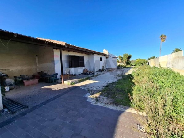 casa indipendente in vendita a Floridia