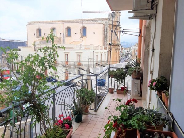 appartamento in vendita a Floridia