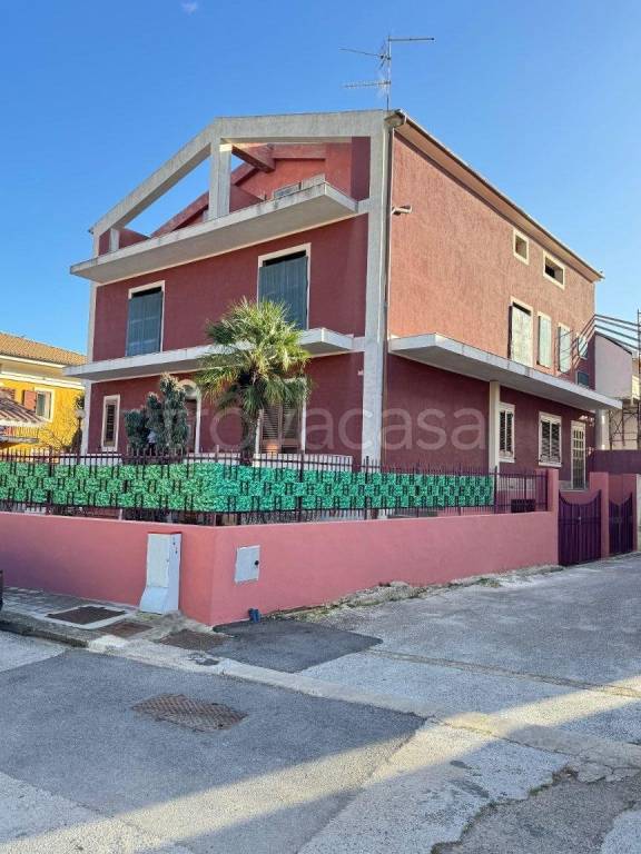 casa indipendente in vendita a Floridia