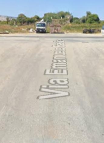 locale commerciale in vendita a Floridia