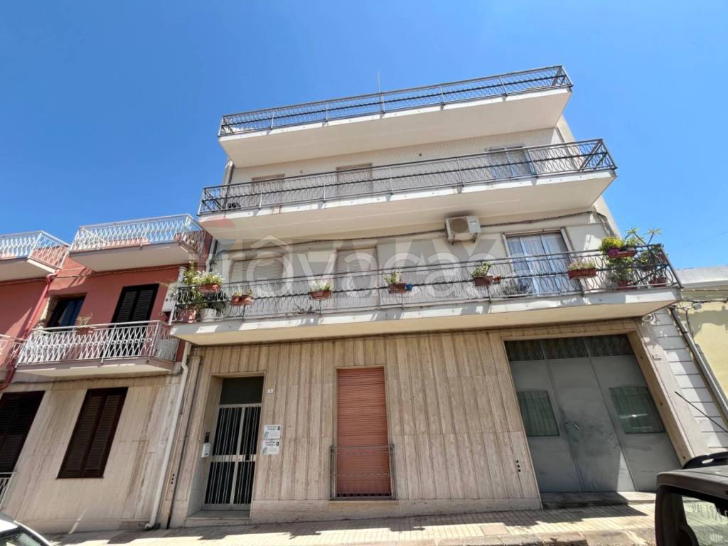 appartamento in vendita a Floridia