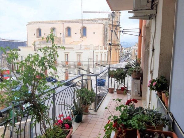 appartamento in vendita a Floridia