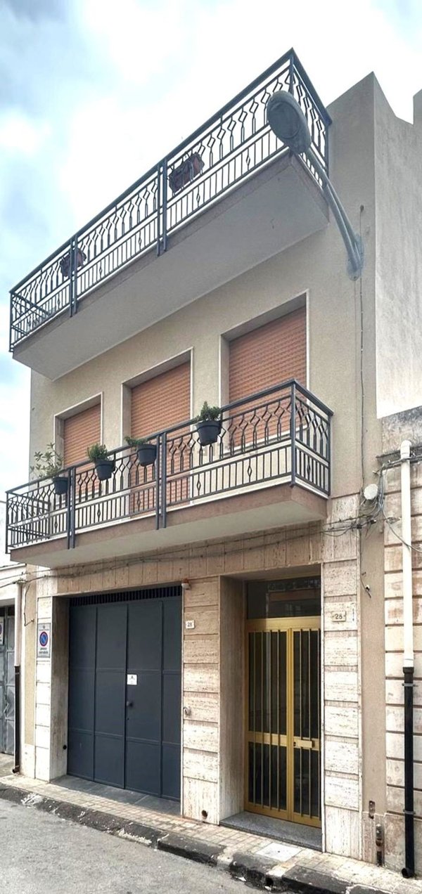 casa indipendente in vendita a Floridia
