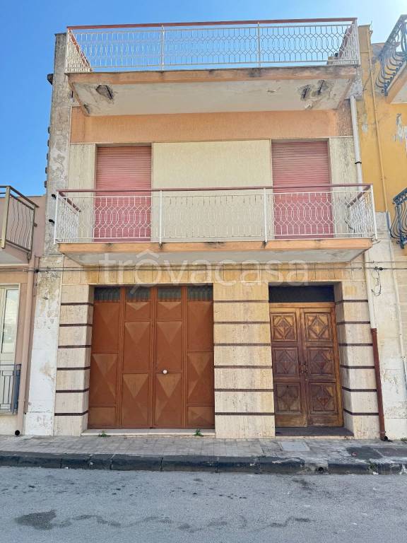 casa indipendente in vendita a Floridia