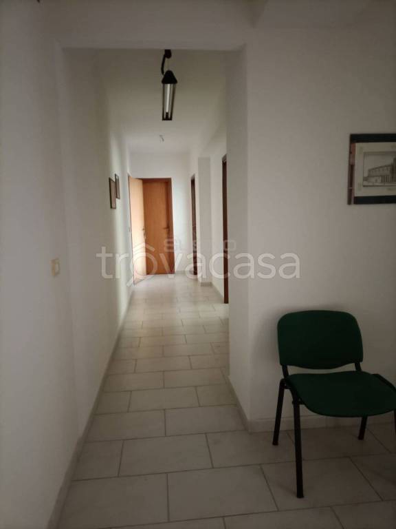 ufficio in vendita a Floridia